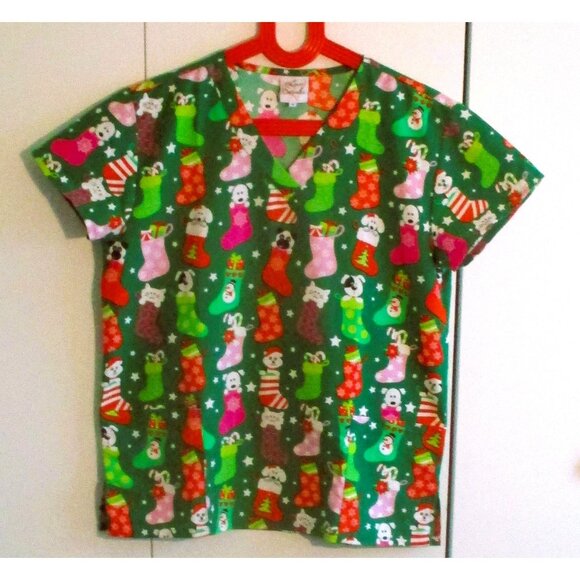 Luv Scrubs Womens Christmas-Themed Green V-Neck Scrub Top With Festive Stocking - Picture 2 of 5